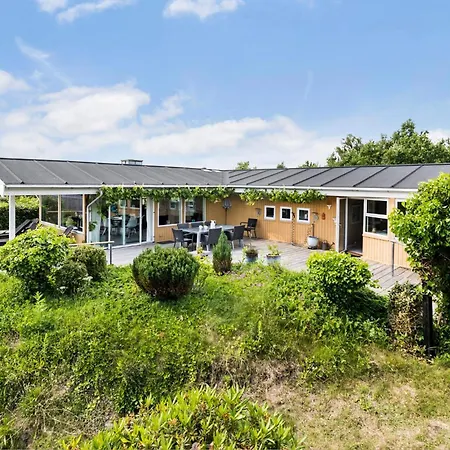 Holiday home 2 Bedroom Lovely In